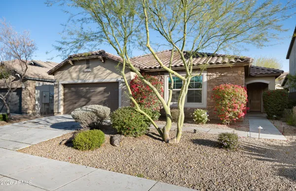 $885,000 | 3760 East Covey Lane, Phoenix, AZ 85050