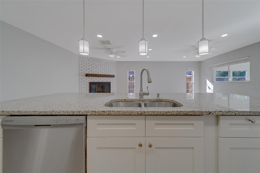 1790 East Orangeside Road Palm Harbor, FL 34683 - Photo 12 of 70