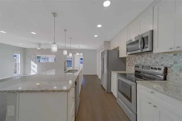 $429,000 | 1790 East Orangeside Road, Palm Harbor, FL 34683