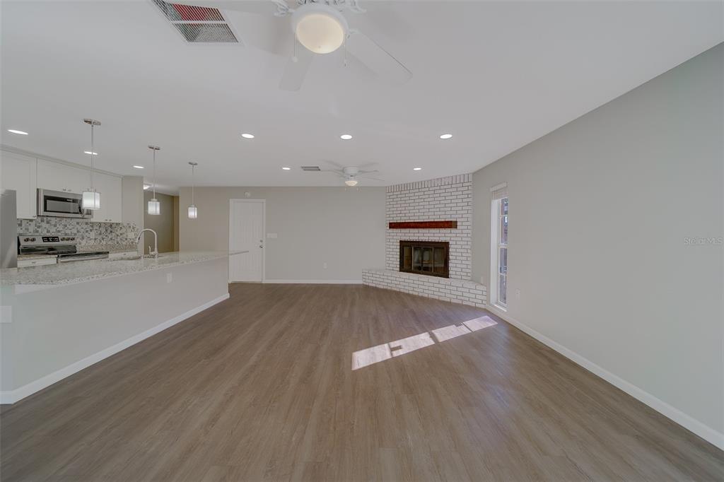 1790 East Orangeside Road Palm Harbor, FL 34683 - Photo 19 of 70