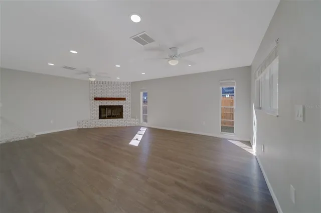 $429,000 | 1790 East Orangeside Road, Palm Harbor, FL 34683