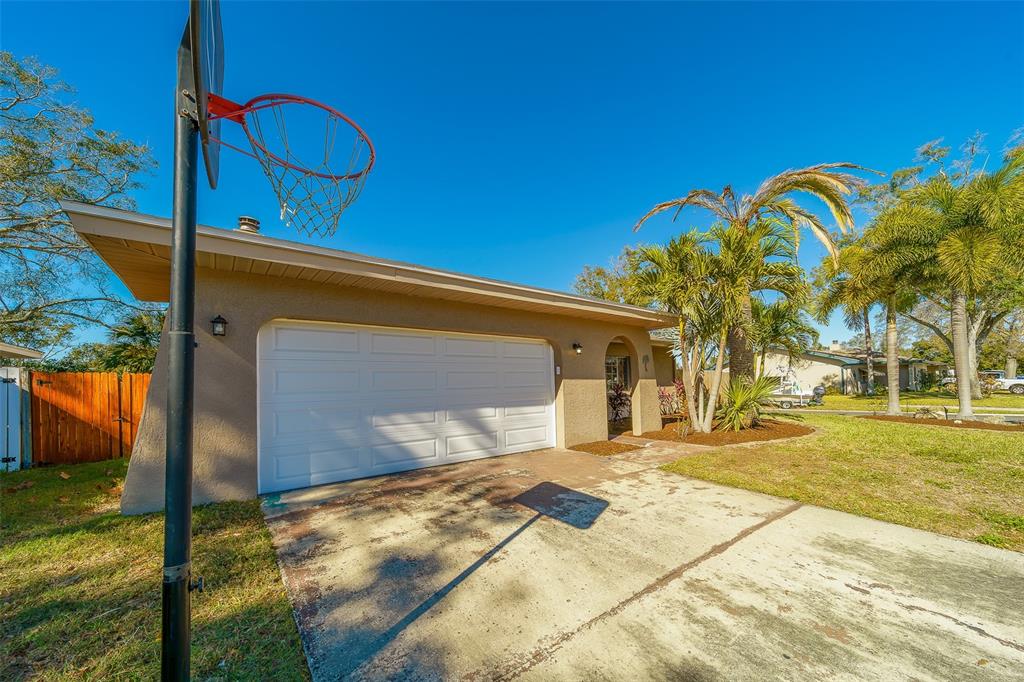 1790 East Orangeside Road Palm Harbor, FL 34683 - Photo 47 of 70