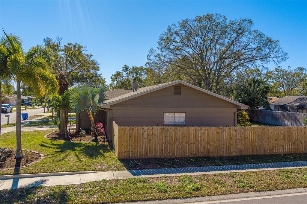 1790 East Orangeside Road Palm Harbor, FL 34683 - Photo 49 of 70