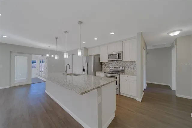 $429,000 | 1790 East Orangeside Road, Palm Harbor, FL 34683