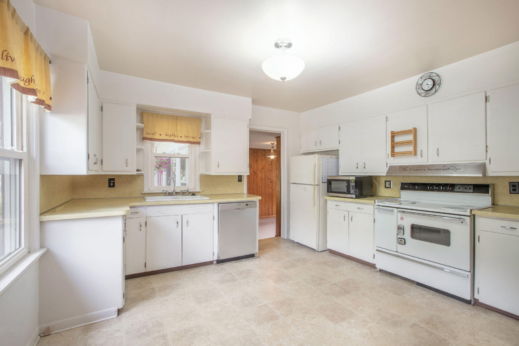 4007 Mt Olivet Road Kalamazoo, MI 49004 - Photo 3 of 20 NDP-DNGs_53