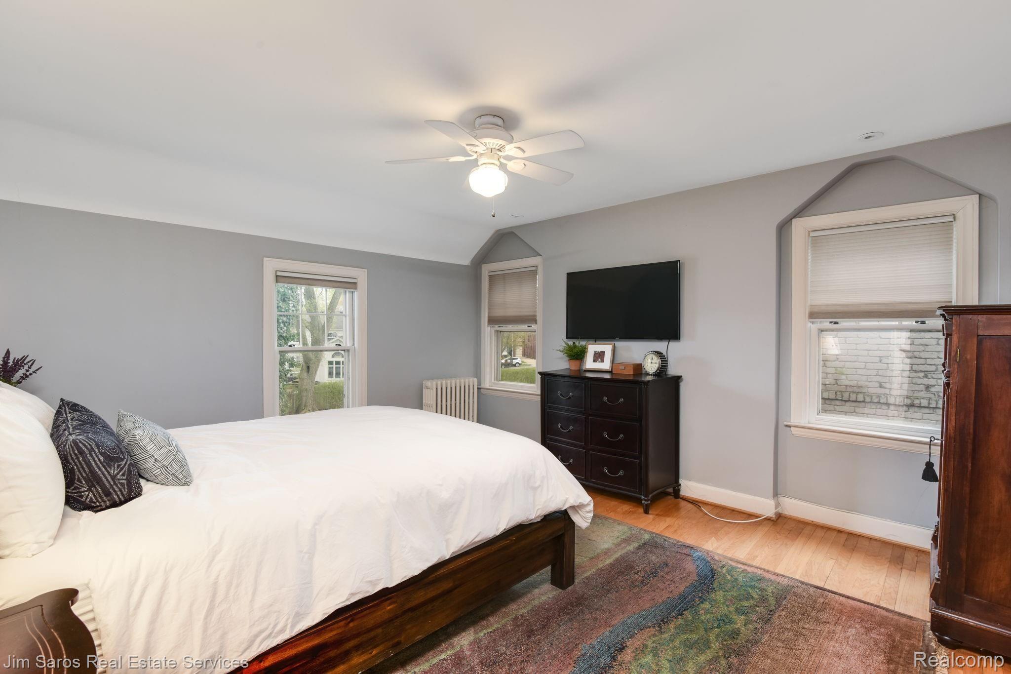 338 Moran Road Grosse Pointe, MI 48236 - Photo 23 of 31 338+Moran+Rd+Grosse+Pointe+Farms-17-mls.jpg