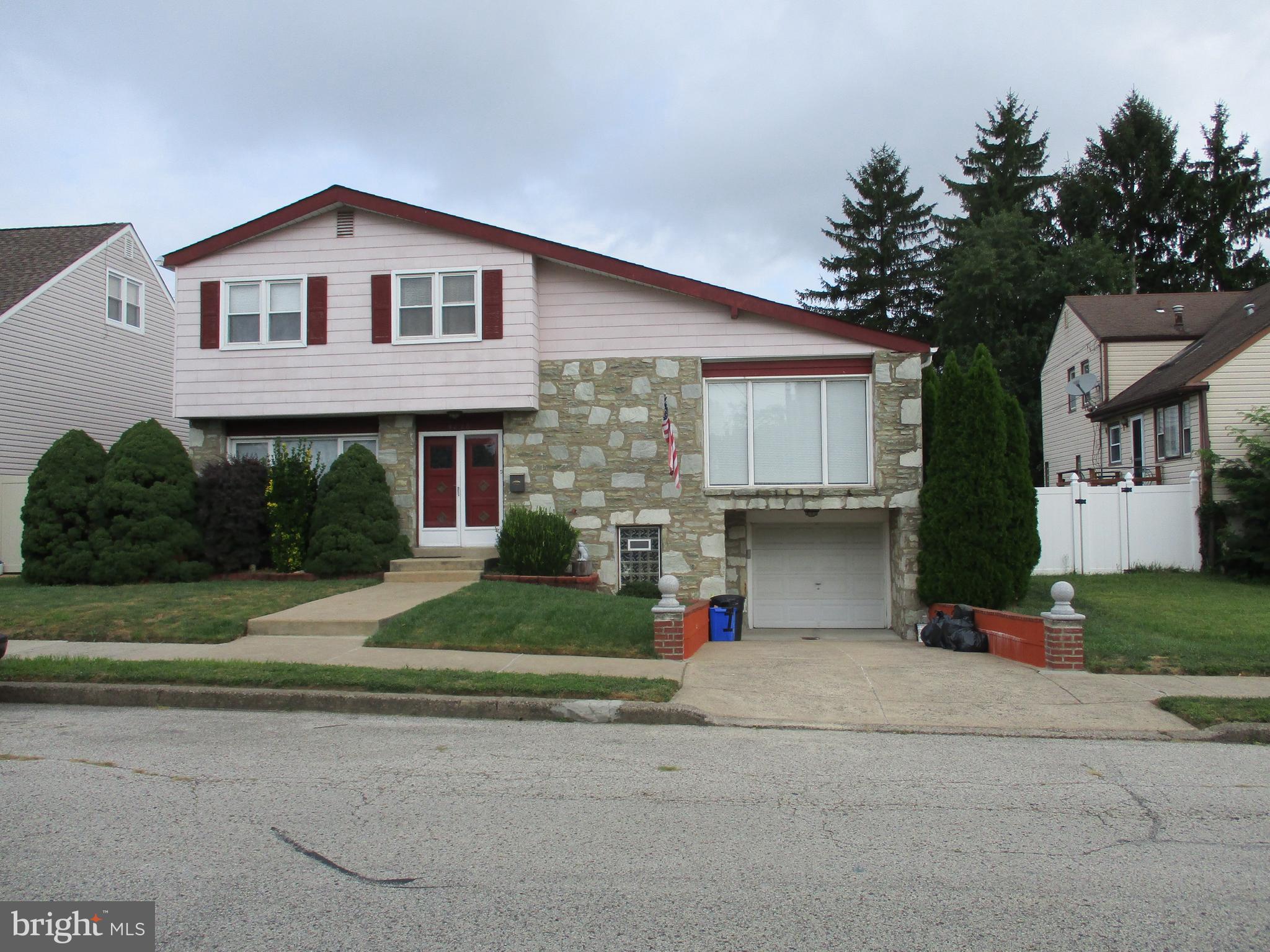 9826 Bridle Road Philadelphia, PA 19115 - Photo 1 of 40