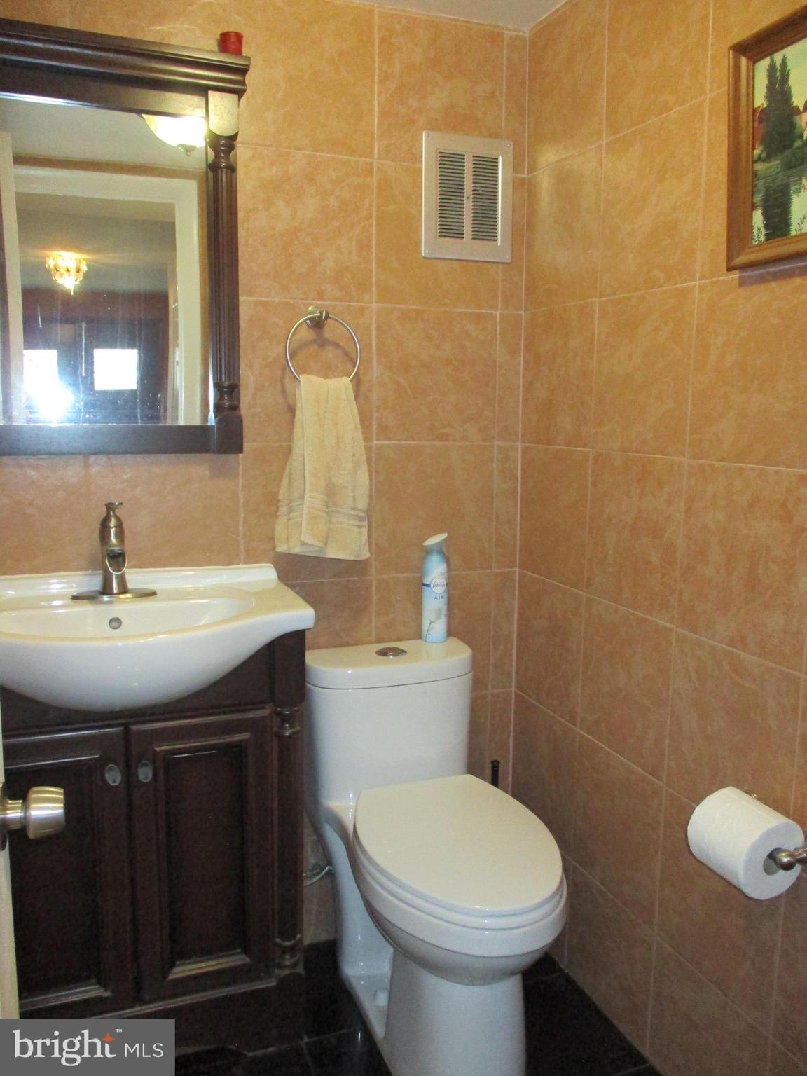 9826 Bridle Road Philadelphia, PA 19115 - Photo 14 of 40