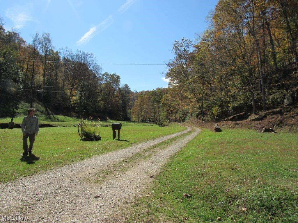 233 Pad Fork Road Walton, WV 25286 - Photo 20 of 35