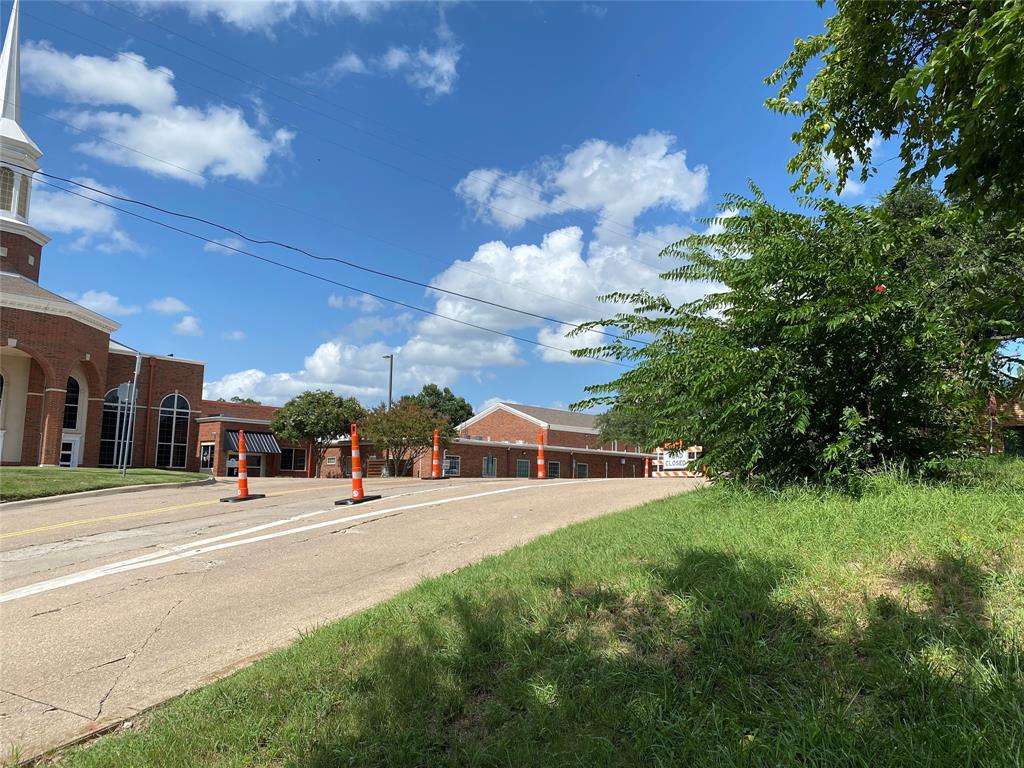 702 South Alamo Road Rockwall, TX 75087 - Photo 9 of 9 a view of a basketball court