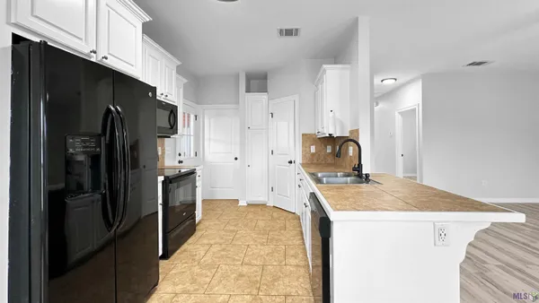 $1,700 | 10816 Field Pointe Drive, Denham Springs, LA 70726