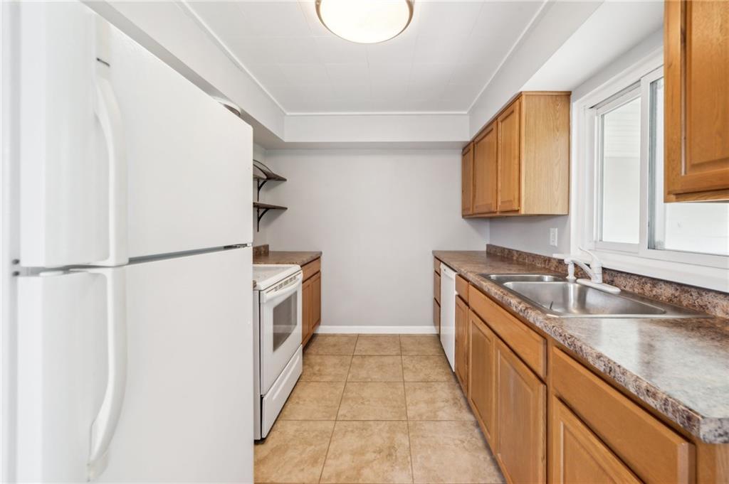 141 Beech Road Pittsburgh, PA 15239 - Photo 10 of 34 Gallery Image 10