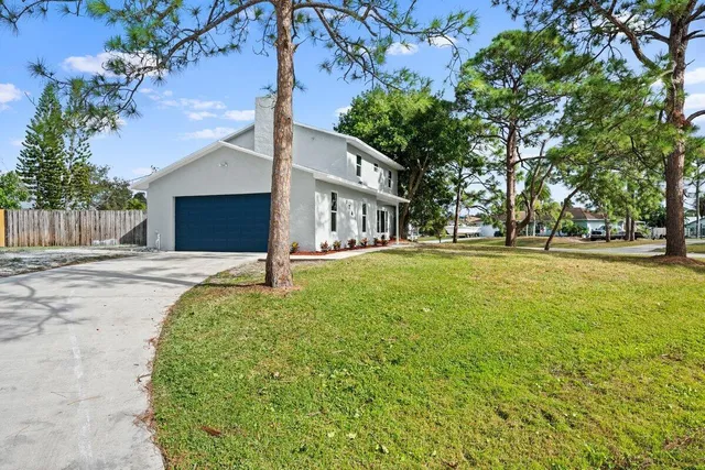 $3,050 | 1741 Southwest Brisbane Street, Port St. Lucie, FL 34984