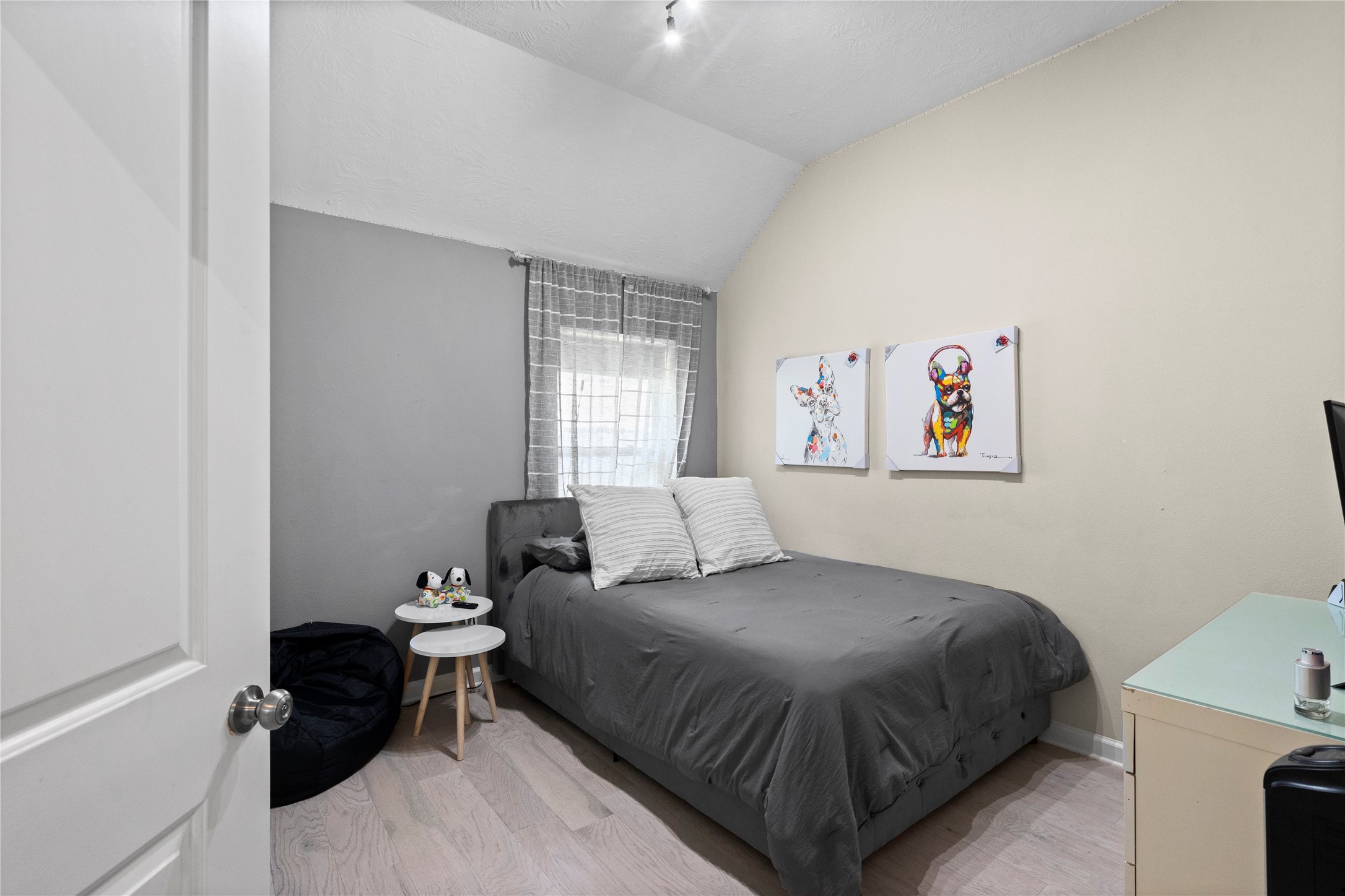 31503 Reston Cliff Court Spring, TX 77386 - Photo 24 of 28 a bedroom with a bed and a window