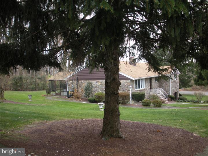 2000 Reservoir Road Reading, PA 19604 - Photo 4 of 25 Exterior Side