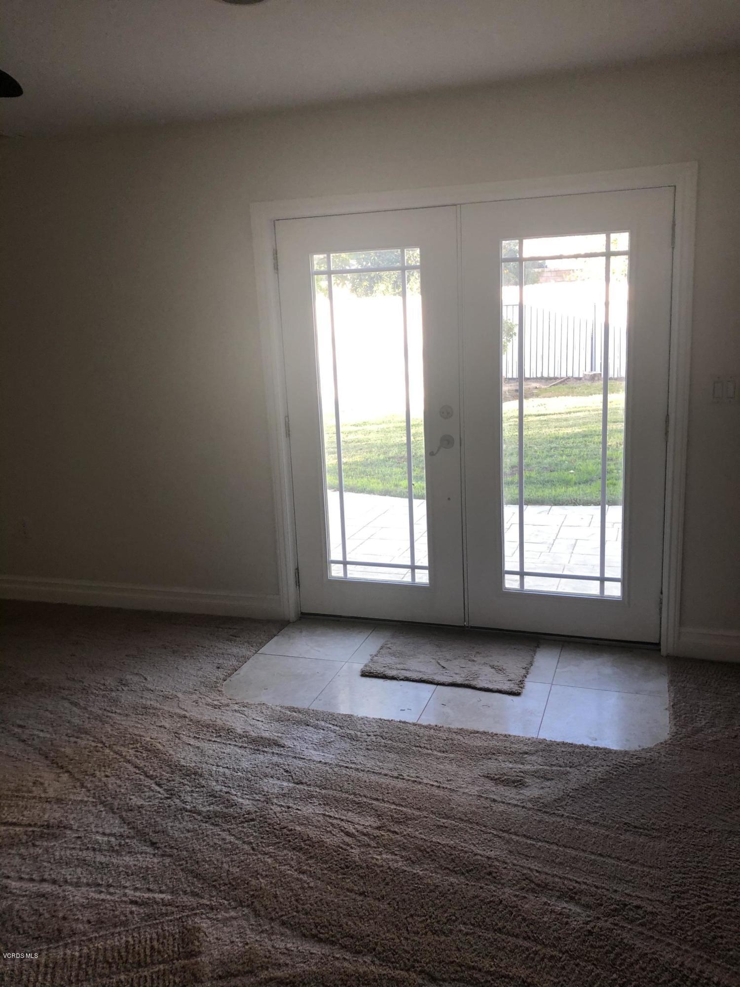 4889 Leeds Street Simi Valley, CA 93063 - Photo 13 of 30 C3B21E8B-E609-4F85-AAF0-62514B064074