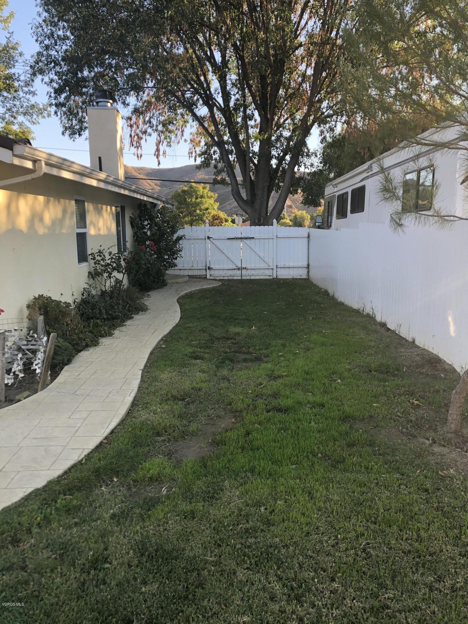 4889 Leeds Street Simi Valley, CA 93063 - Photo 26 of 30 D326C798-FA86-4482-8763-608D0CFDEC3D
