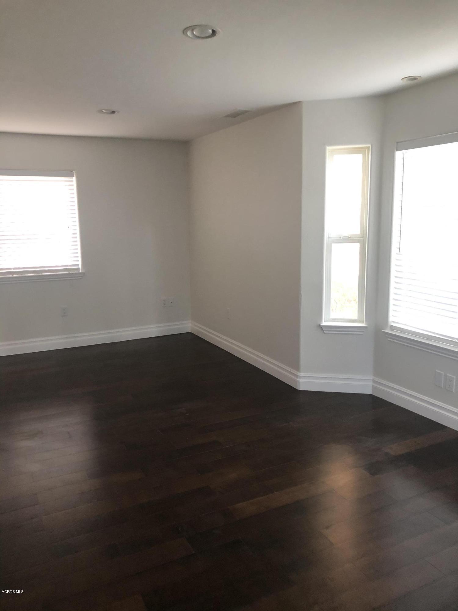 4889 Leeds Street Simi Valley, CA 93063 - Photo 5 of 30 FB13F346-5CC9-4BB3-B4DD-EA3998B3126A