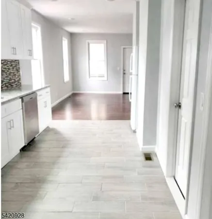 $1,950 | 73 Headley Terrace, Irvington, NJ 07111
