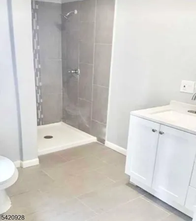 $1,950 | 73 Headley Terrace, Irvington, NJ 07111