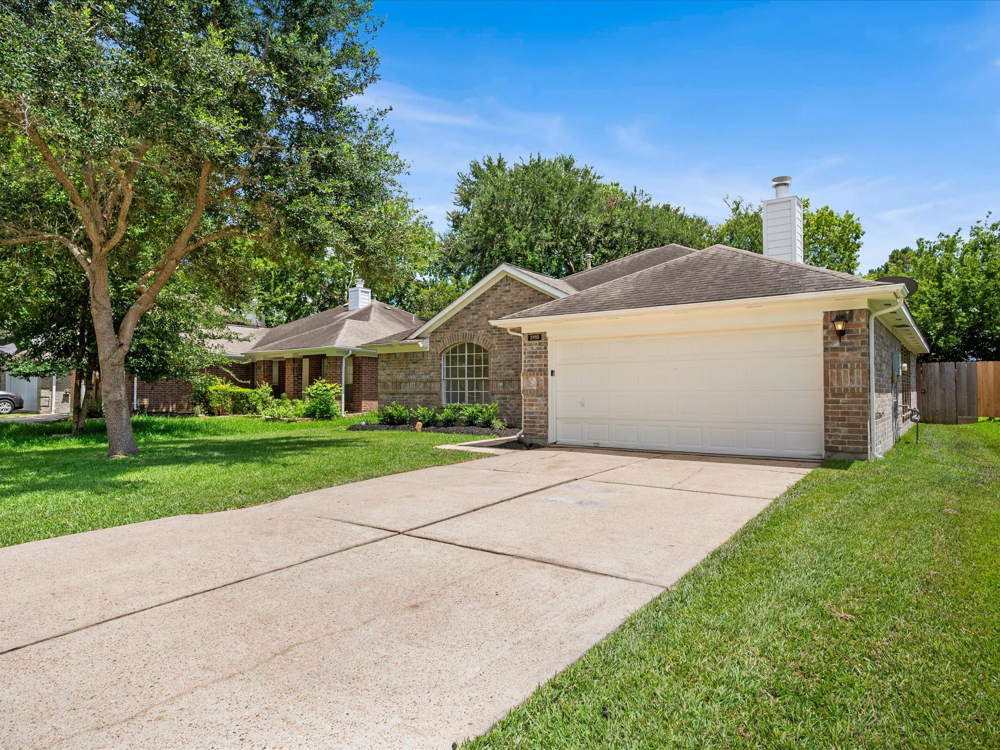 3119 Shady Ridge Trail Sugar Land, TX 77498 - Photo 2 of 21