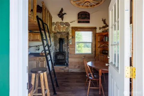 a view of a interior of the house