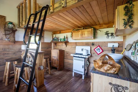 a view of a storage & utility room