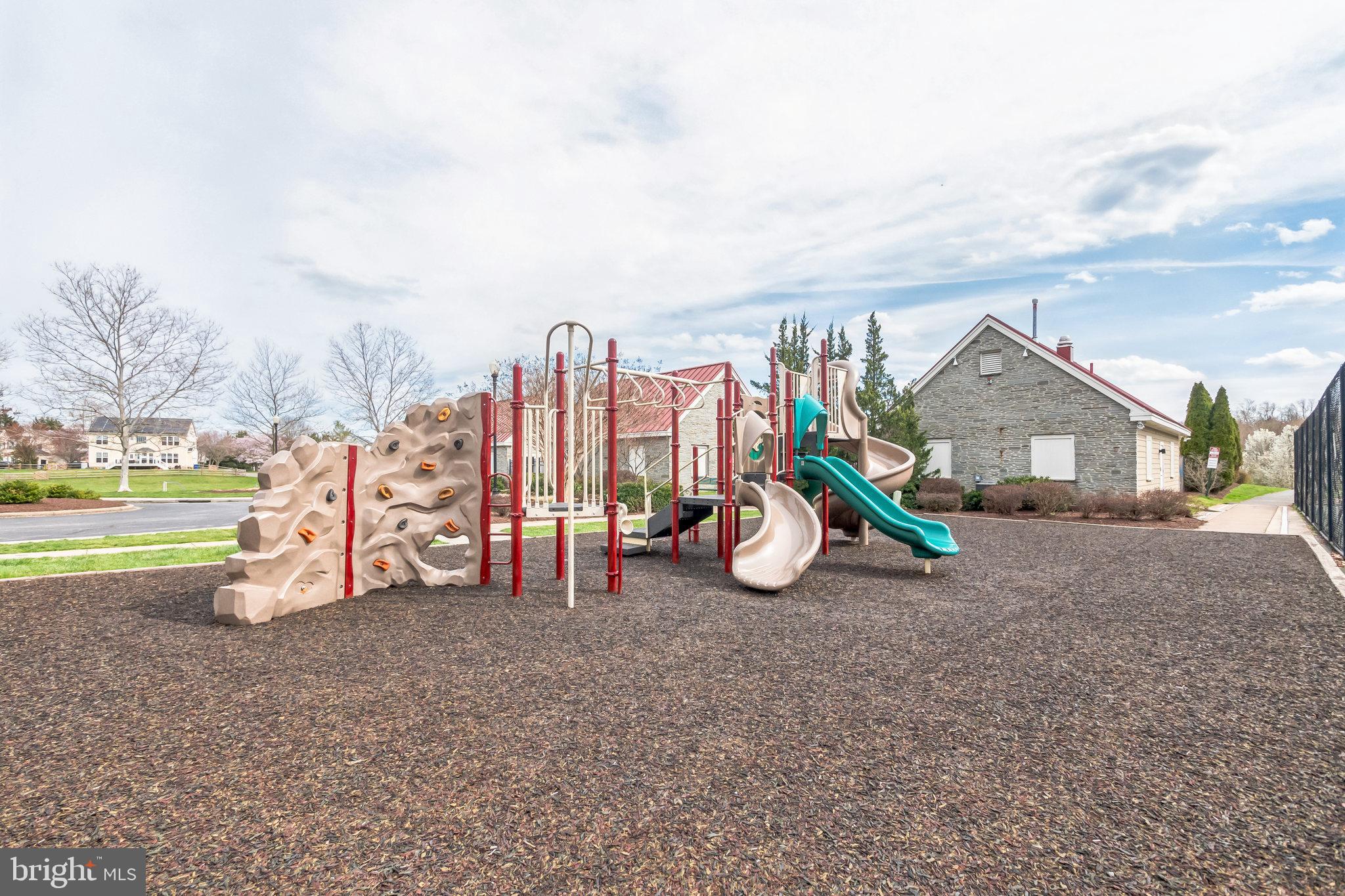 1834 Monocacy View Circle, Unit 53B Frederick, MD 21701 - Photo 28 of 30 a view of a house with a park