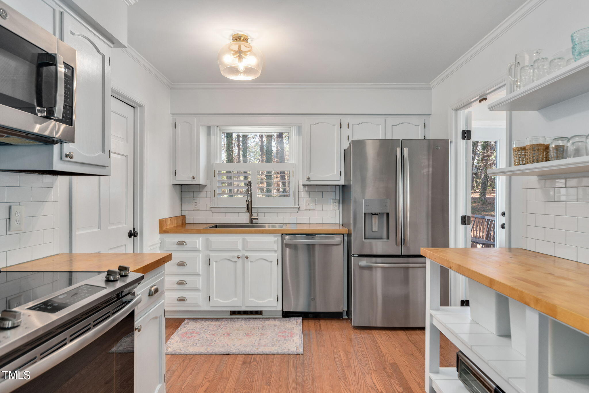 5813 Heatherbrook Circle Raleigh, NC 27612 - Photo 10 of 30 5813 Heatherbrook_JRKnowles_Photography_