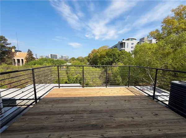 $538,000 | 400 Village Parkway, Unit 142, Atlanta, GA 30306