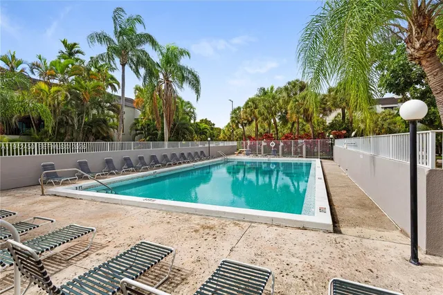 $2,300 | 8810 Southwest 132nd Place, Unit 403DN, Miami, FL 33186