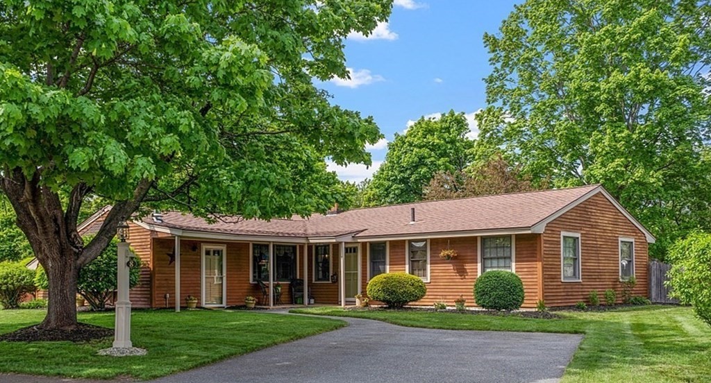 8 Amherst Street Danvers, MA 01923 - Photo 1 of 30 Gallery Image 1