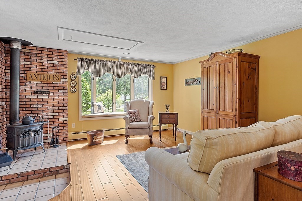 8 Amherst Street Danvers, MA 01923 - Photo 13 of 30 Gallery Image 13