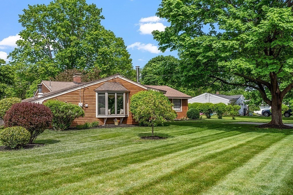 8 Amherst Street Danvers, MA 01923 - Photo 3 of 30 Gallery Image 3