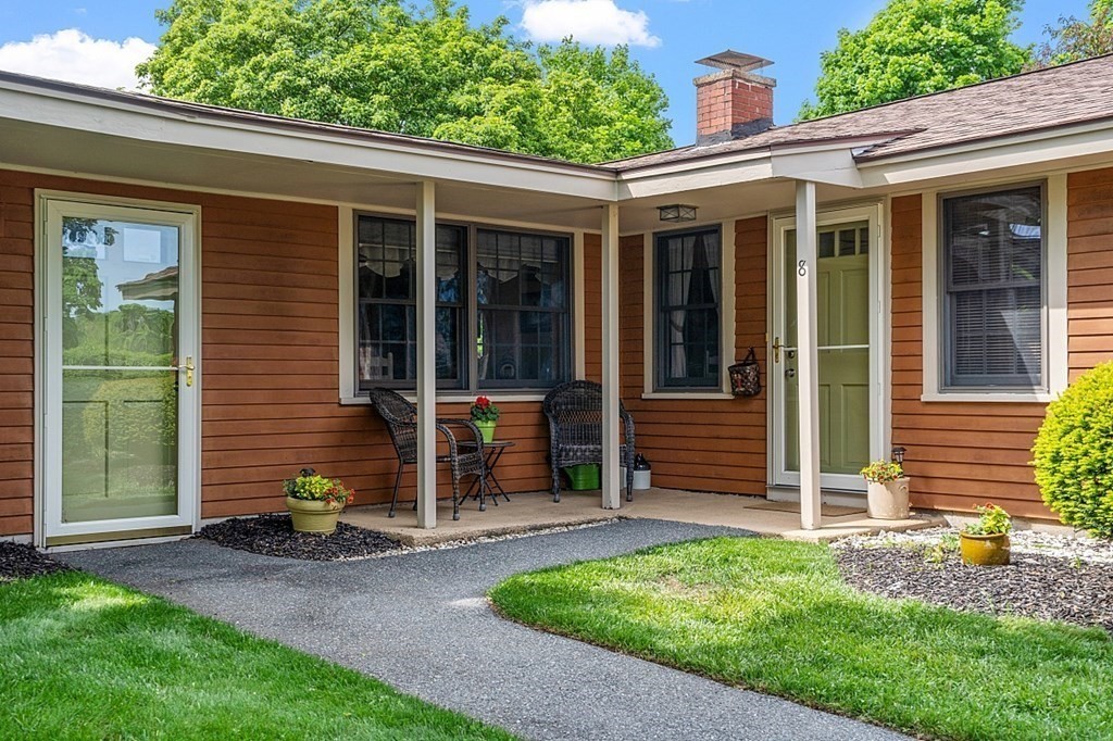 8 Amherst Street Danvers, MA 01923 - Photo 4 of 30 Gallery Image 4