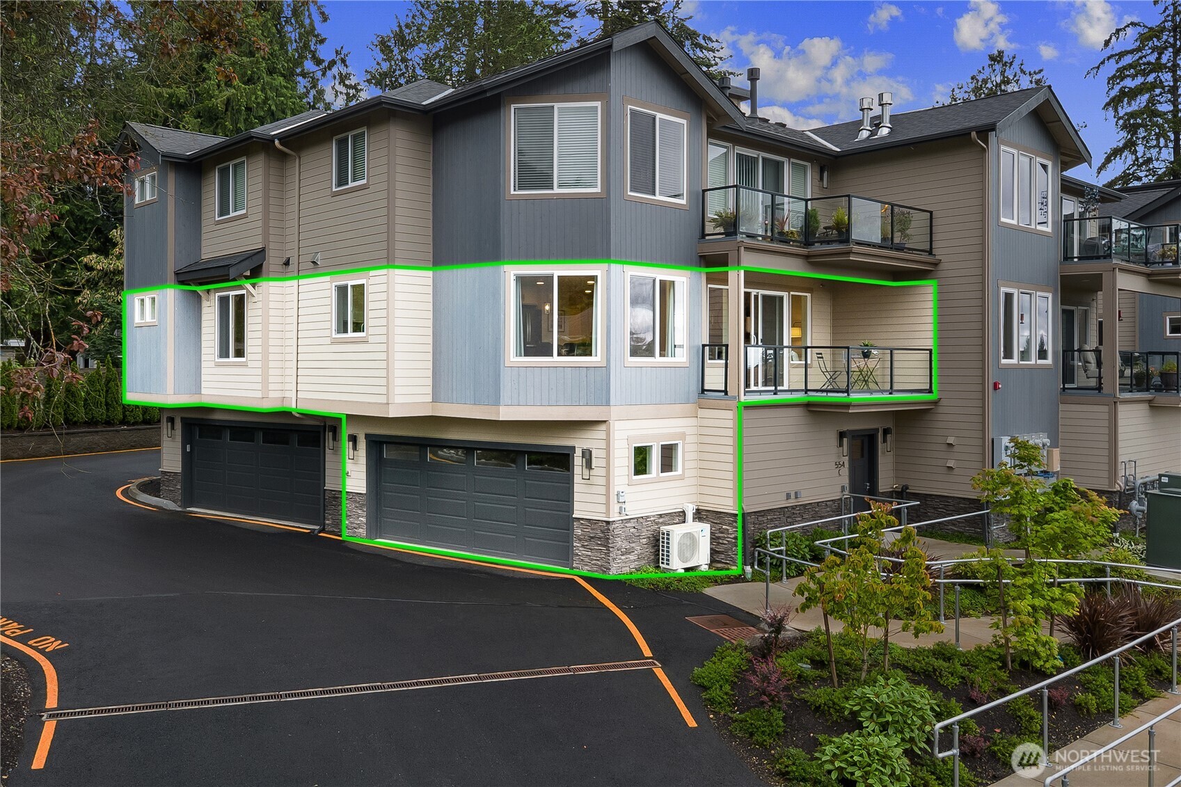 554 Paradise Lane, Unit C202 Edmonds, WA 98020 - Photo 1 of 36
