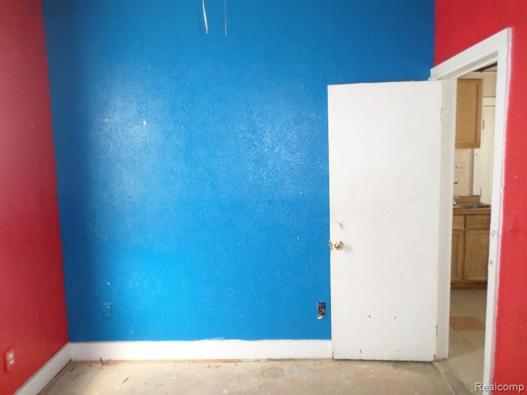 4504 Springwells Street Detroit, MI 48210 - Photo 8 of 17 126.JPG