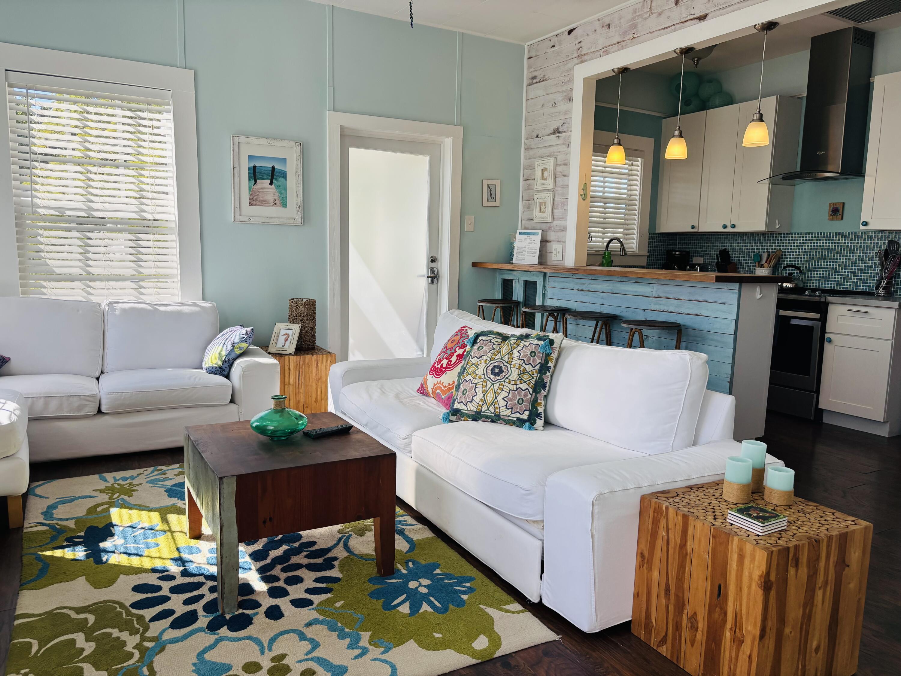 828 White Street, Unit 1 Key West, FL 33040 - Photo 11 of 25 IMG_9572