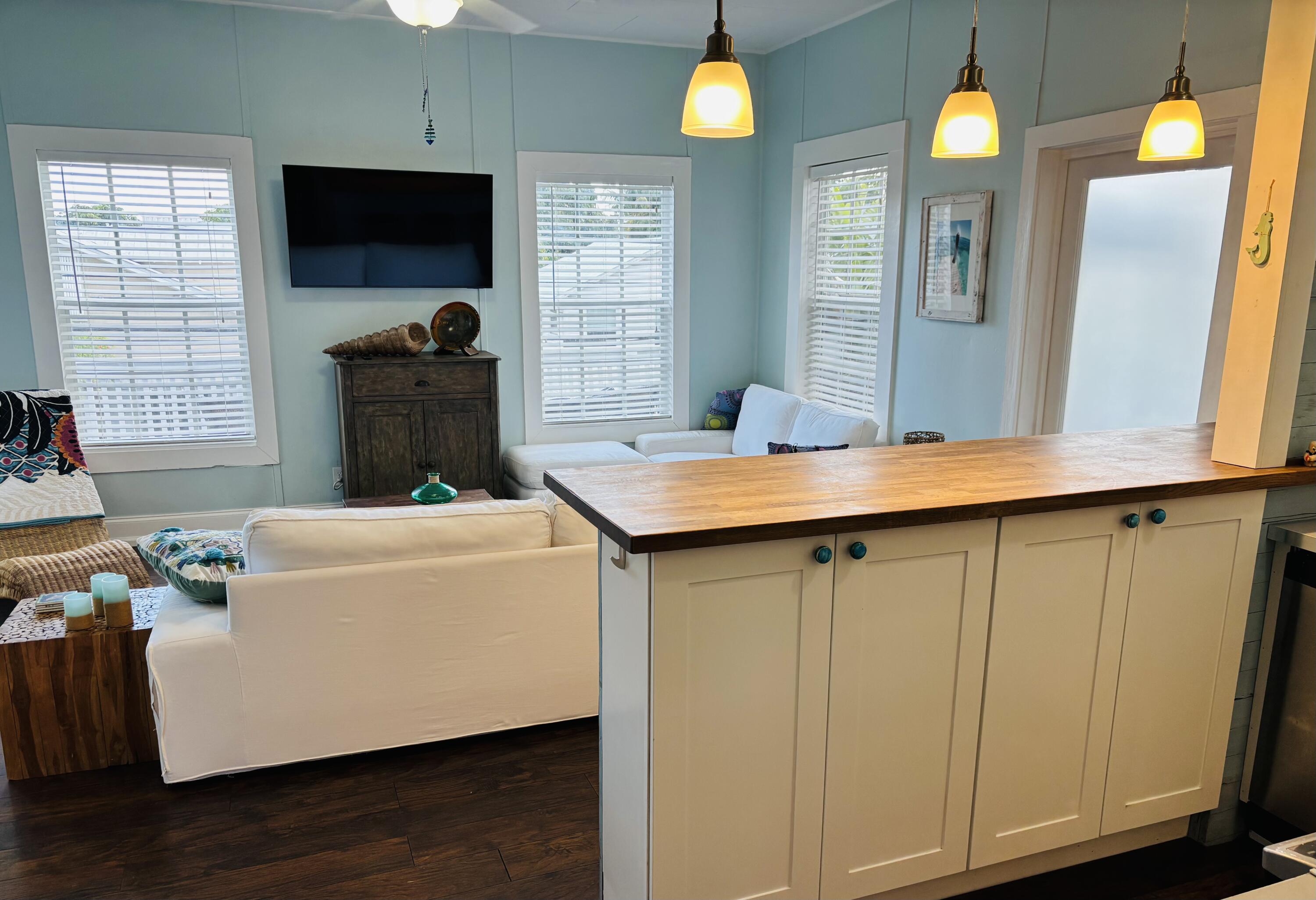 828 White Street, Unit 1 Key West, FL 33040 - Photo 13 of 25 IMG_9507