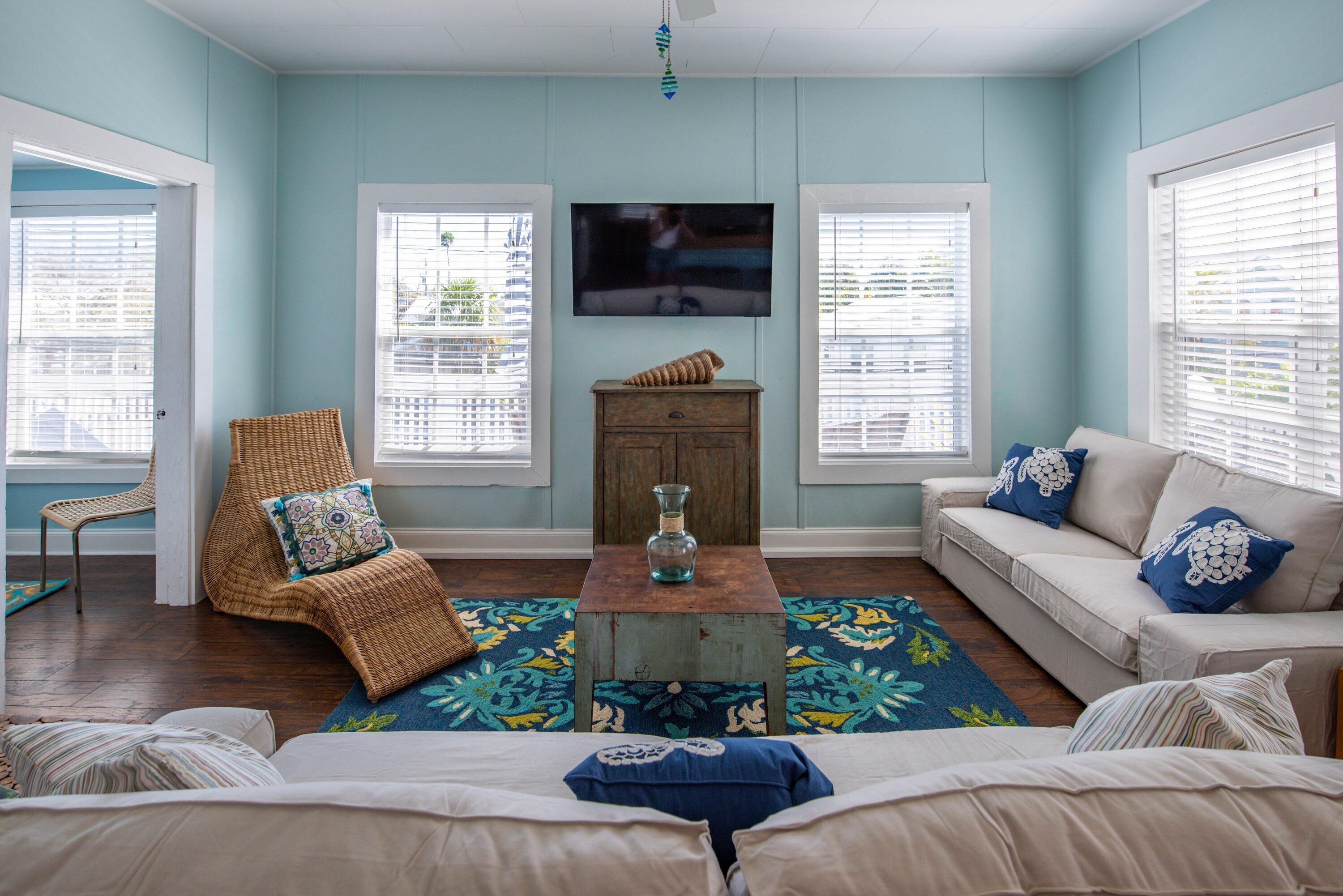 828 White Street, Unit 1 Key West, FL 33040 - Photo 8 of 43 022-WhiteStreet-KeyWest-FL-33040-SMALL