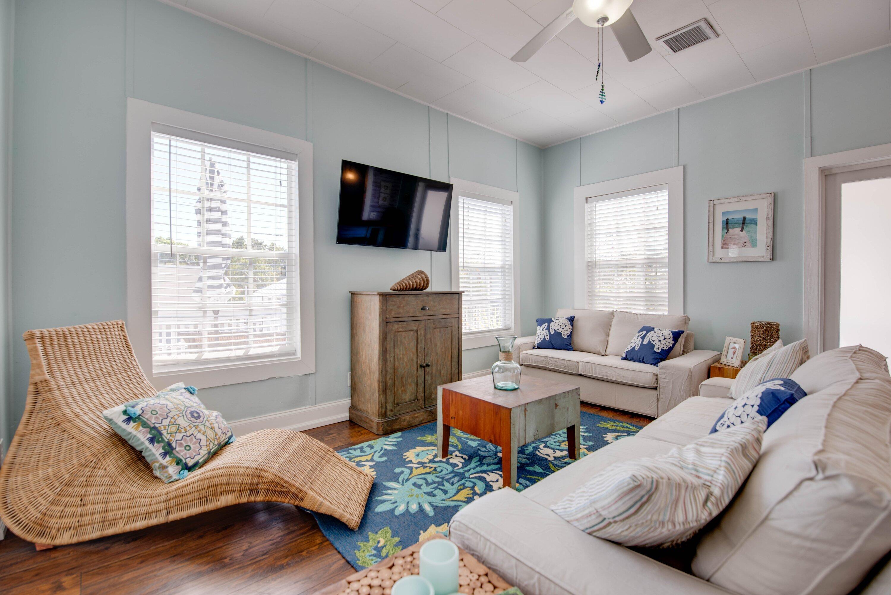 828 White Street, Unit 1 Key West, FL 33040 - Photo 9 of 43 010-WhiteStreet-KeyWest-FL-33040-SMALL