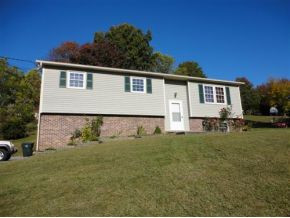 3014 Ridgemont Circle Kingsport, TN 37663 - Photo 1 of 20 Photo 1