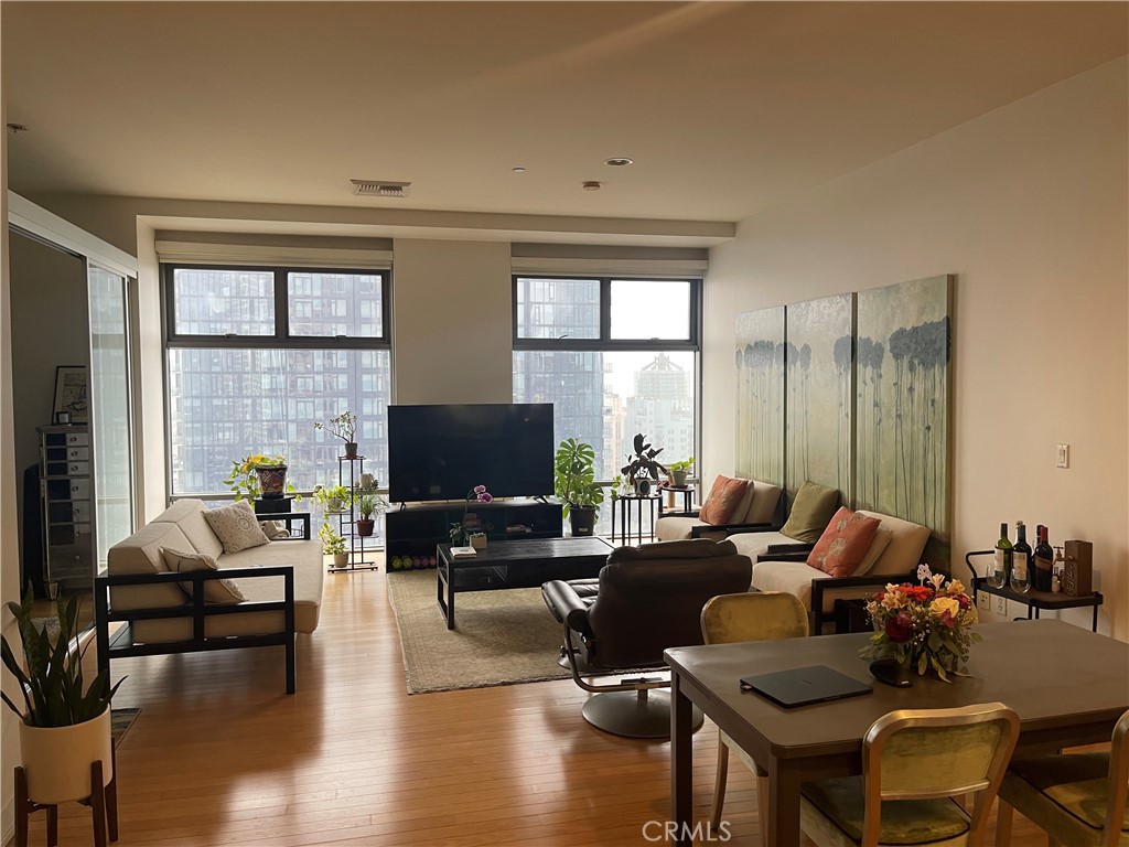 801 South Grand Ave Unit 1608  