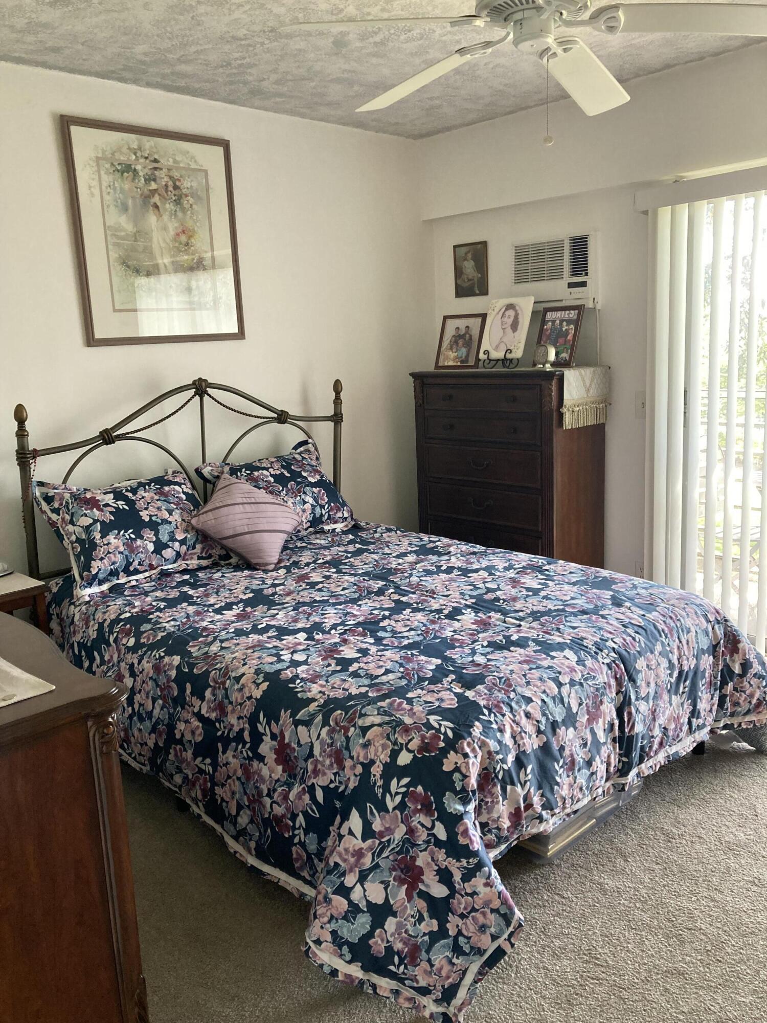 287 Suffolk F Boca Raton, FL 33434 - Photo 5 of 21 IMG_4916