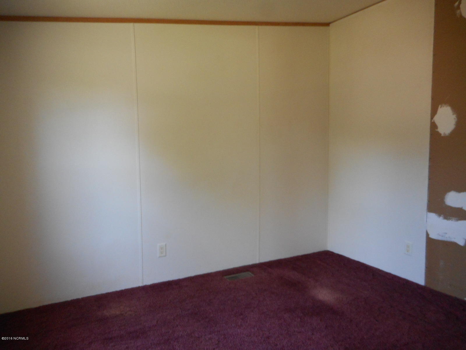 616 Nine Foot Road Newport, NC 28570 - Photo 30 of 46 Extra Room Opposite