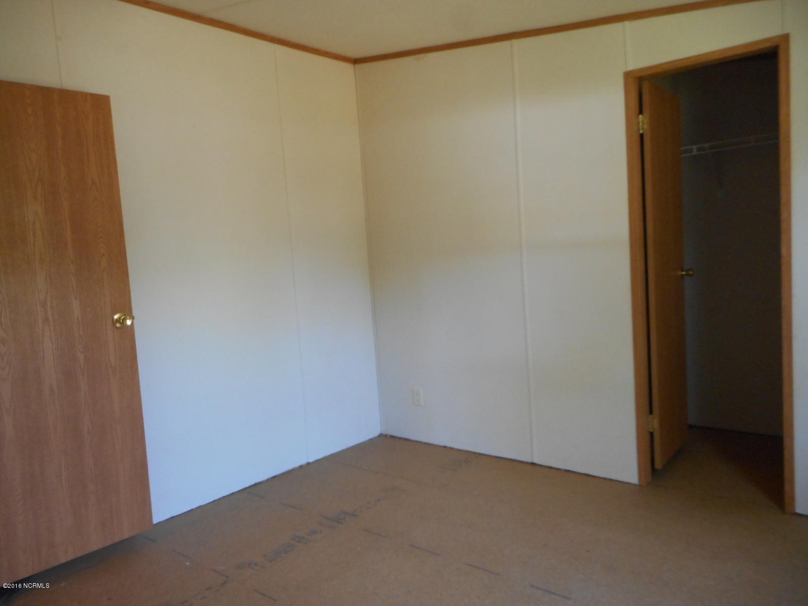 616 Nine Foot Road Newport, NC 28570 - Photo 31 of 46 Extra Room