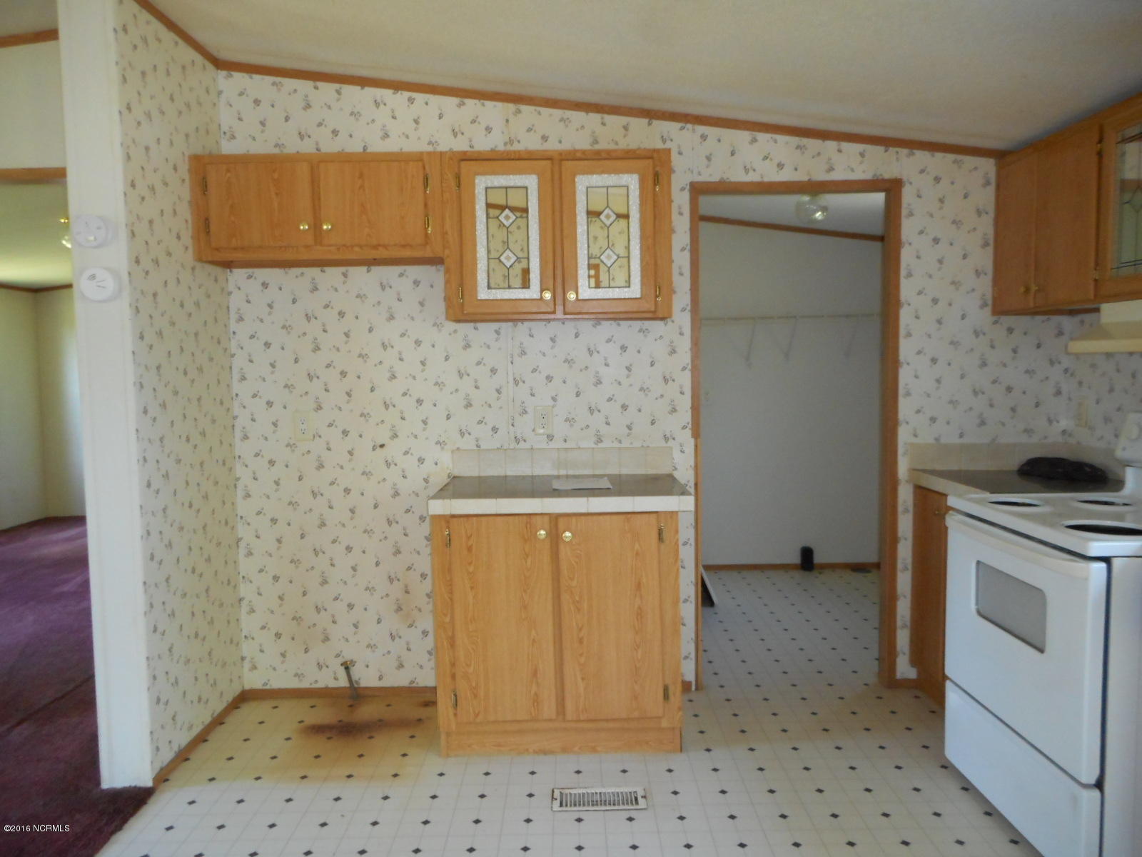 616 Nine Foot Road Newport, NC 28570 - Photo 8 of 46 Kitchen