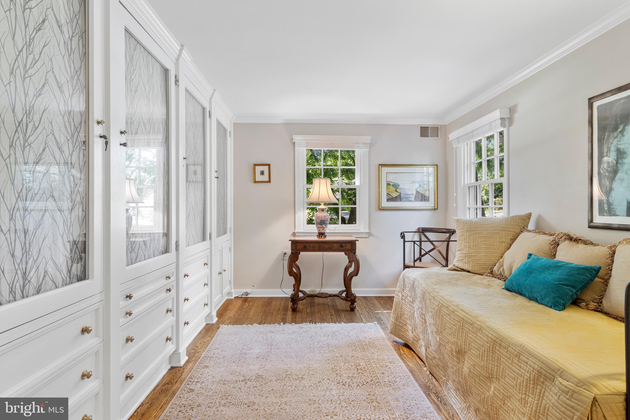931 Hollow Road Wayne, PA 19087 - Photo 27 of 41 a living room with furniture and a large window