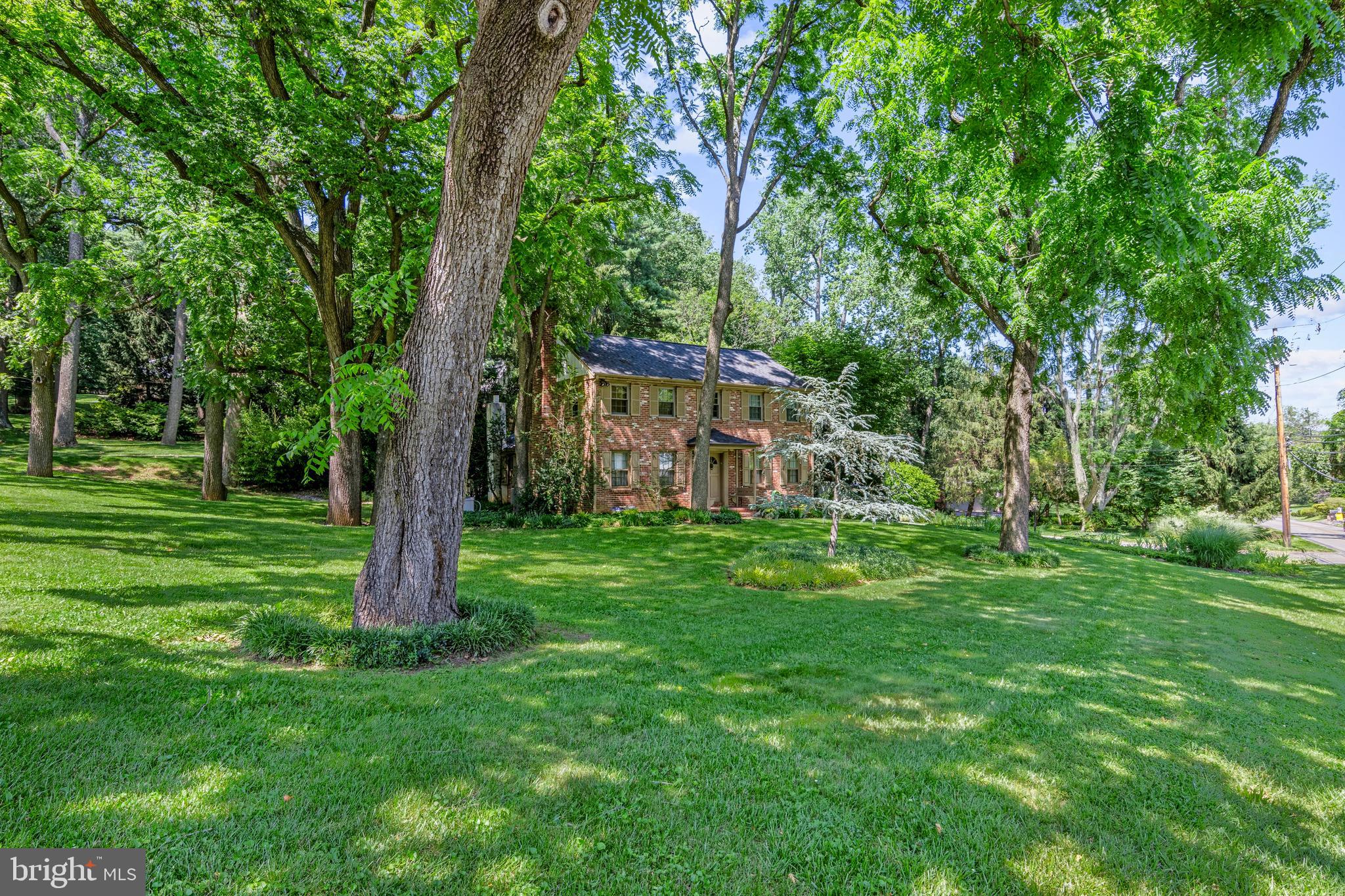 931 Hollow Road Wayne, PA 19087 - Photo 40 of 41 a front view of a house with a yard