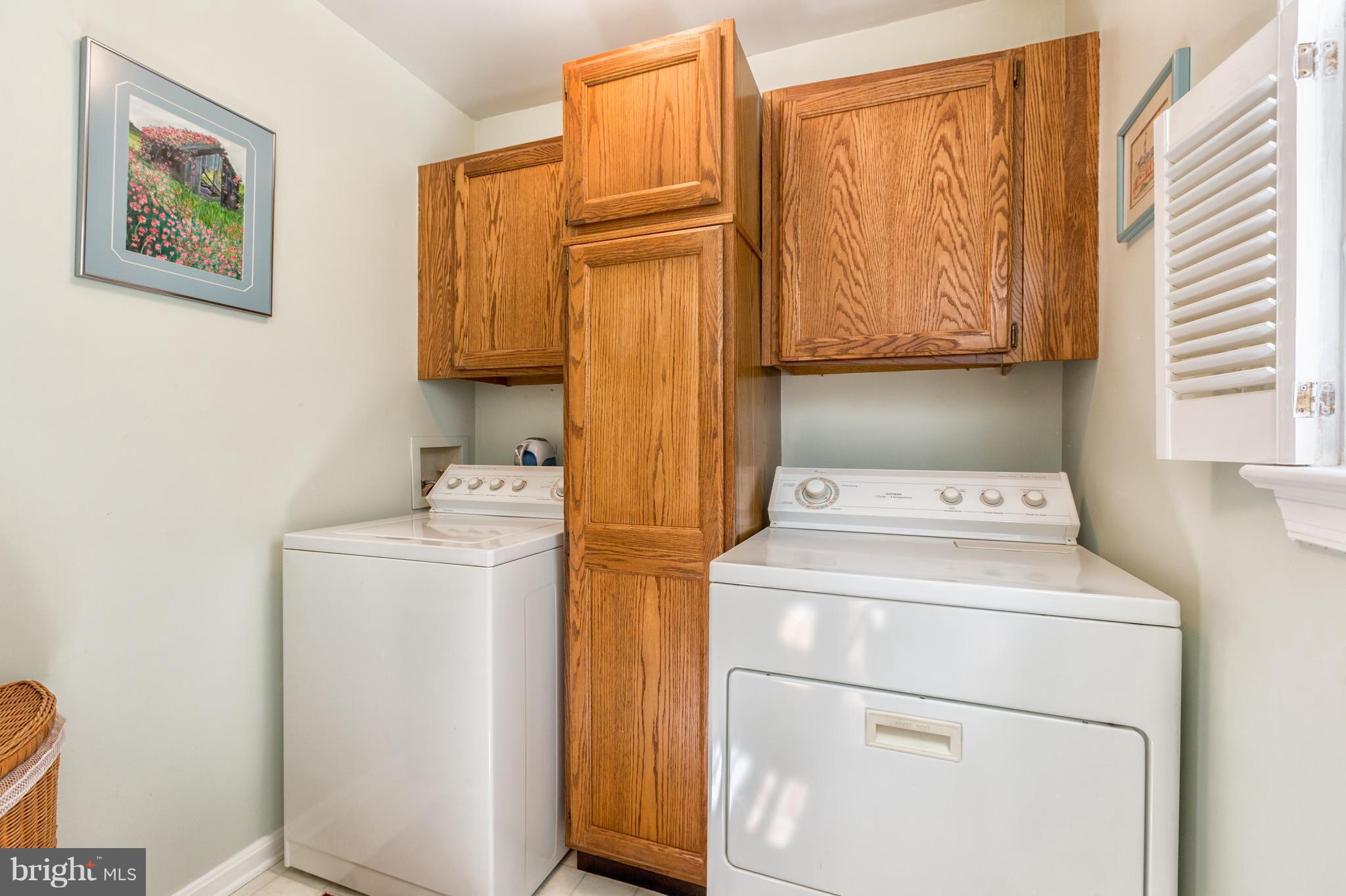 2102 Salt Kettle Way Reston, VA 20191 - Photo 16 of 22 a utility room with dryer and washer